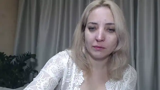 Snapshot of sweetpussy chatting on 09/15/25, 04:51 sweetpussy online show from 09/15/25, 04:51