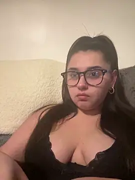 Snapshot of Wild_Busty_Niyah_XX chatting on 12/21/25, 09:55 Wild Busty Niyah XX online show from 12/21/25, 09:55