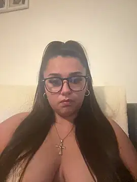 Wild Busty Niyah XX online show from 03/30/26, 07:59