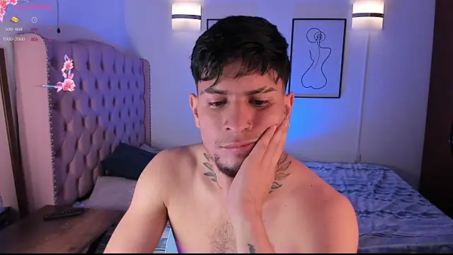 vaalentiino online show from 02/21/26, 10:11