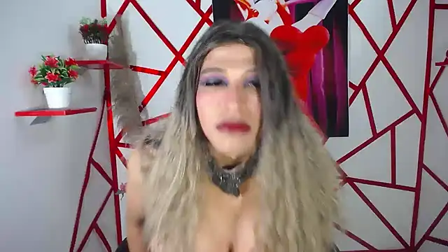 elianna monroe online show from 12/05/25, 05:20