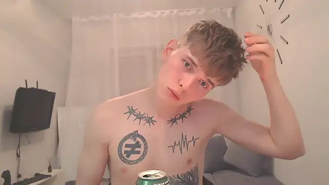 Snapshot of Fredd_Xanders chatting on 06/17/26, 11:45 Fredd Xanders online show from 06/17/26, 11:45