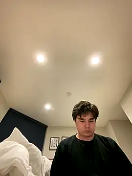 phantom898983 online show from 12/19/25, 03:35