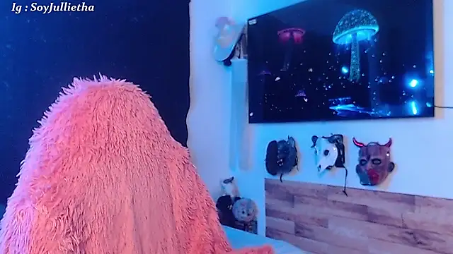 Julls420  online show from 01/11/26, 07:13