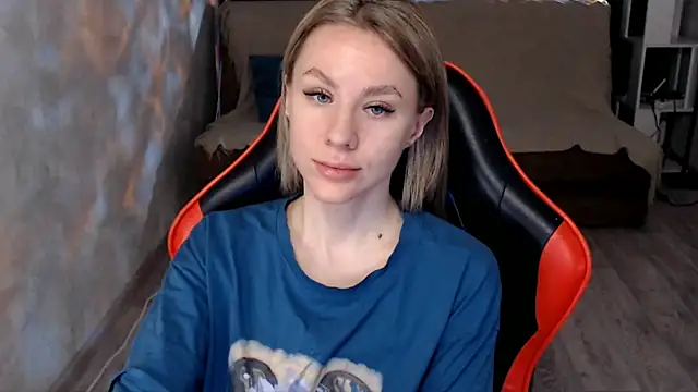 MiaBun1 online show from 02/13/26, 03:57