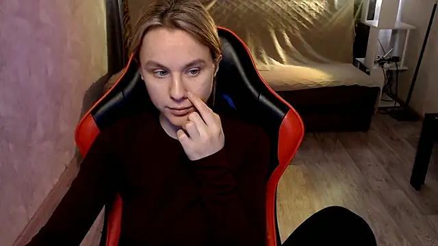 MiaBun1 online show from 04/05/26, 06:32