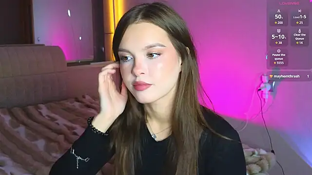 MoonJoyce online show from 12/22/25, 03:09