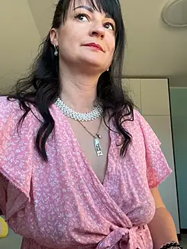 CherryCherry03 online show from 04/05/26, 10:12