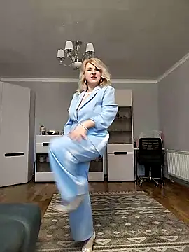 AhlyssaLove1155 online show from 03/15/26, 10:10