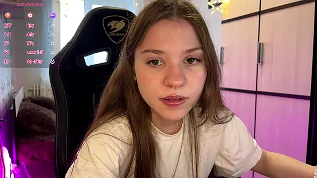 GayleLuu online show from 12/19/25, 11:39