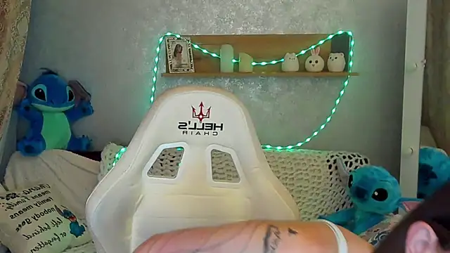 CharlyWines online show from 01/15/26, 01:59