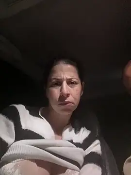 coupledeea online show from 12/16/25, 08:58