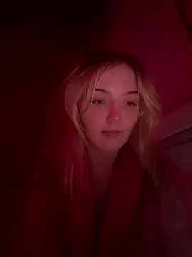 Snapshot of sabrinasss_ chatting on 01/15/26, 08:08 sabrinasss online show from 01/15/26, 08:08