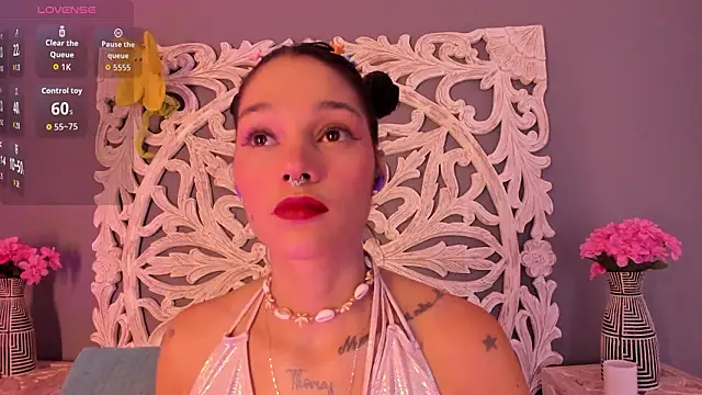 loraineblake online show from 02/01/26, 03:43