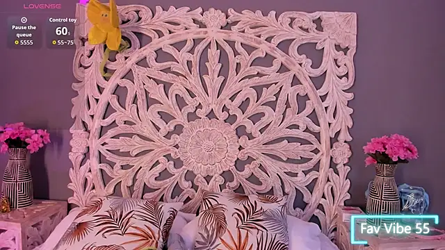 loraineblake online show from 02/05/26, 01:16