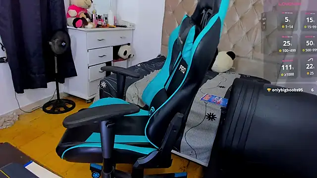 lulu parker online show from 12/19/25, 07:32