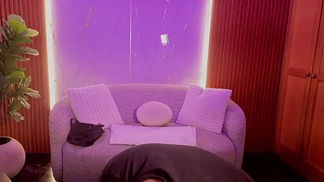 penelopeevg online show from 12/15/25, 07:29