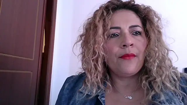 Snapshot of mariajosebarrazaa chatting on 05/31/26, 04:14 mariajosebarrazaa online show from 05/31/26, 04:14
