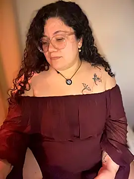 VanesssaMilf  online show from 03/19/26, 11:20