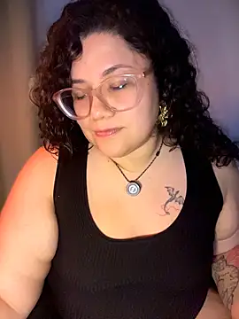 VanesssaMilf  online show from 04/18/26, 04:16