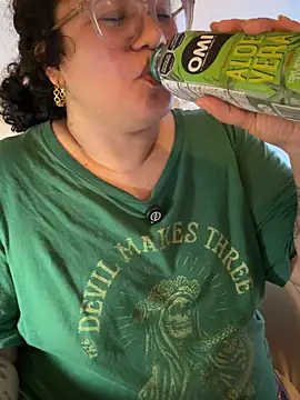 VanesssaMilf  online show from 06/18/26, 02:01
