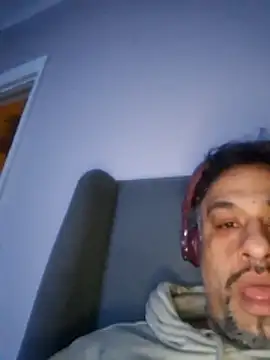 Snapshot of maannn8962 chatting on 02/17/26, 06:10 maannn8962 online show from 02/17/26, 06:10