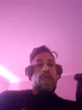 Snapshot of maannn8962 chatting on 02/18/26, 12:06 maannn8962 online show from 02/18/26, 12:06