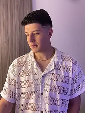 Goldenknight33 online show from 02/12/26, 02:23