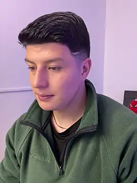 Goldenknight33 online show from 02/24/26, 04:16