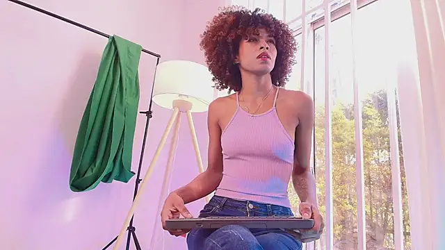 NaomiClay online show from 03/19/26, 12:09