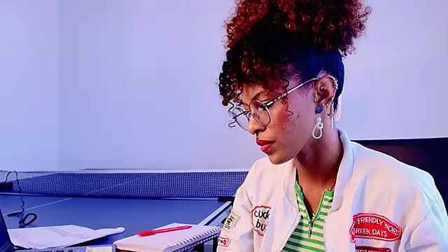 NaomiClay online show from 05/09/26, 12:32
