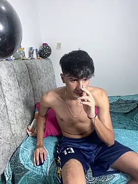 Snapshot of Andycillo chatting on 02/12/26, 03:01 Andycillo online show from 02/12/26, 03:01