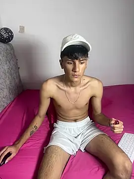 Snapshot of Andycillo chatting on 02/18/26, 03:02 Andycillo online show from 02/18/26, 03:02