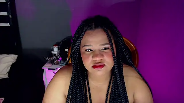 IsaSalvatore online show from 12/22/25, 02:30