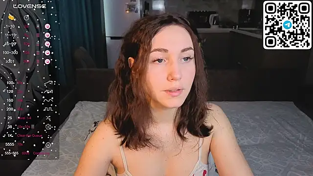 Alena MellS online show from 12/17/25, 04:40