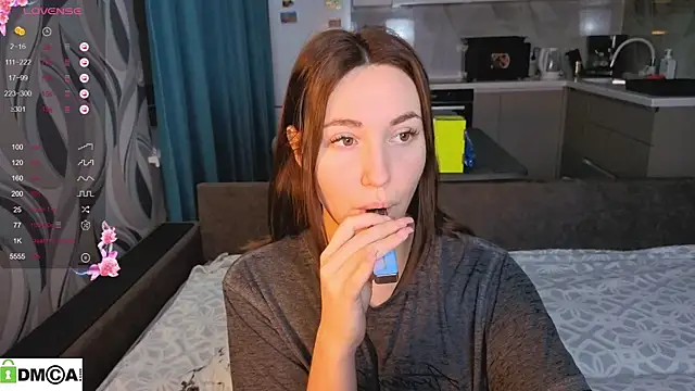 Alena MellS online show from 12/23/25, 12:08