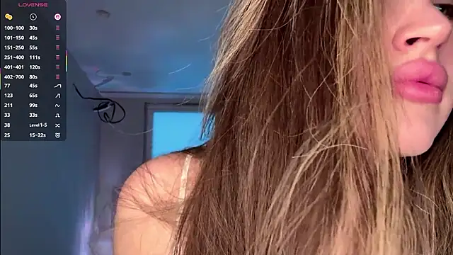 KiraBodrick online show from 03/11/26, 03:29