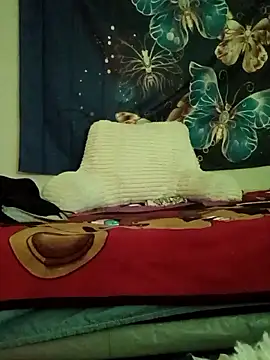 LoverGamer1 online show from 12/14/25, 04:18