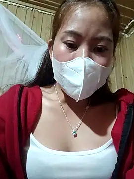 Snapshot of mayni012314 chatting on 12/19/25, 05:09 mayni012314 online show from 12/19/25, 05:09