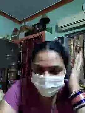 Snapshot of bhavyasri_55 chatting on 12/21/25, 04:41 bhavyasri 55 online show from 12/21/25, 04:41