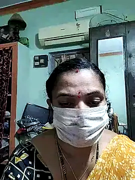 Snapshot of bhavyasri_55 chatting on 01/12/26, 02:17 bhavyasri 55 online show from 01/12/26, 02:17