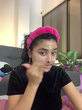 ladulcemary  online show from 02/04/26, 02:23