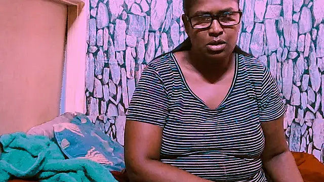 Snapshot of Exotic_indian95 chatting on 02/23/26, 04:32 Exotic indian95 online show from 02/23/26, 04:32