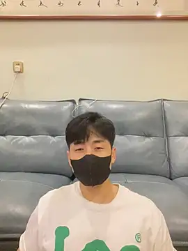 Snapshot of kimze7 chatting on 07/05/26, 12:56 kimze7 online show from 07/05/26, 12:56