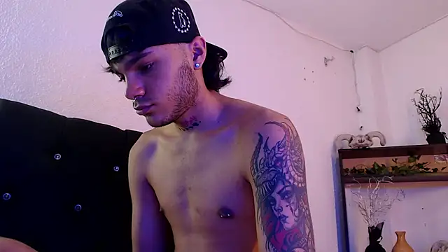 Snapshot of kingdani_hot chatting on 02/03/26, 06:51 kingdani hot online show from 02/03/26, 06:51