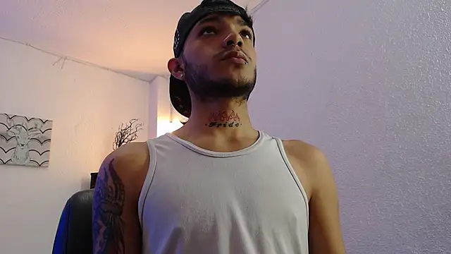 Snapshot of kingdani_hot chatting on 02/11/26, 03:17 kingdani hot online show from 02/11/26, 03:17