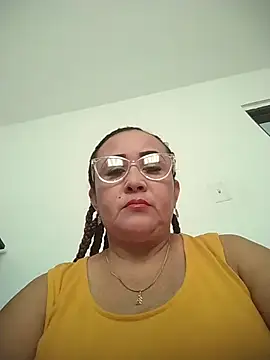 Nini Love  online show from 01/15/26, 02:54