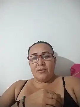 Nini Love  online show from 04/22/26, 05:32