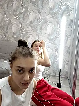 findwayout online show from 01/08/26, 03:03