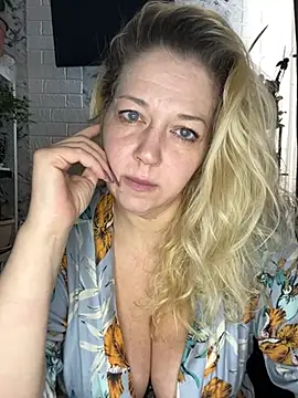 JenniferCarmen online show from 04/02/26, 03:37